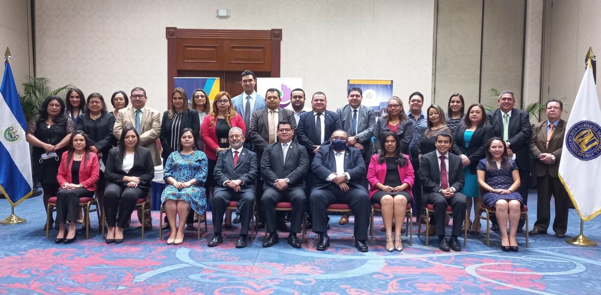 ORMUSA y CNJ clausuraron curso especializado en derechos laborales de las mujeres