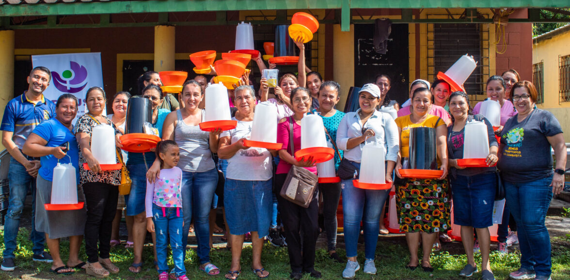 ORMUSA en el territorio realiza la segunda entrega de insumos de granja avícola en San Pedro Masahuat y San Antonio Masahuat