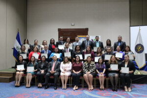 Lee más sobre el artículo ORMUSA y CNJ clausuraron el Curso de Formación Especializada en Derechos Laborales de las Mujeres