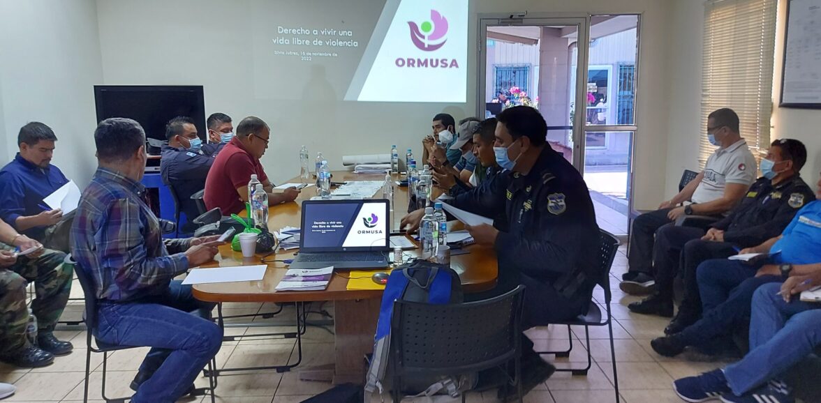 ORMUSA y PNC de Apopa realizan jornada formativa sobre situación de la violencia contra las mujeres