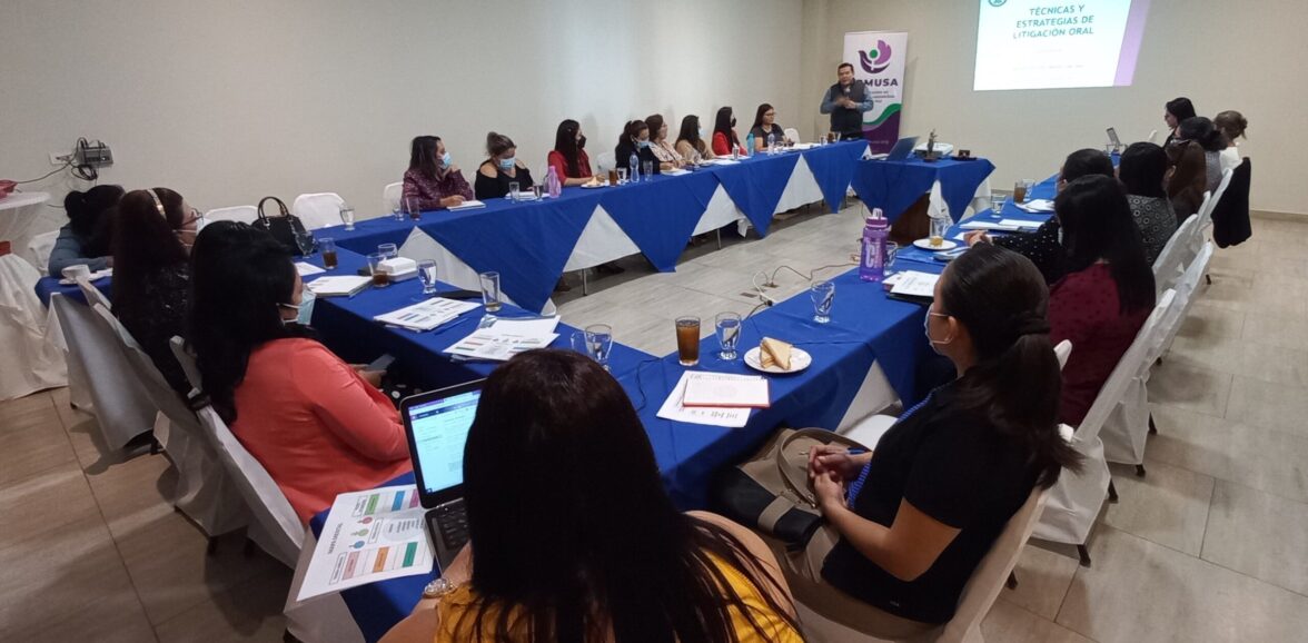 ORMUSA y PGR desarrollaron proceso formativo sobre técnicas y estrategias de litigación oral con perspectiva de género
