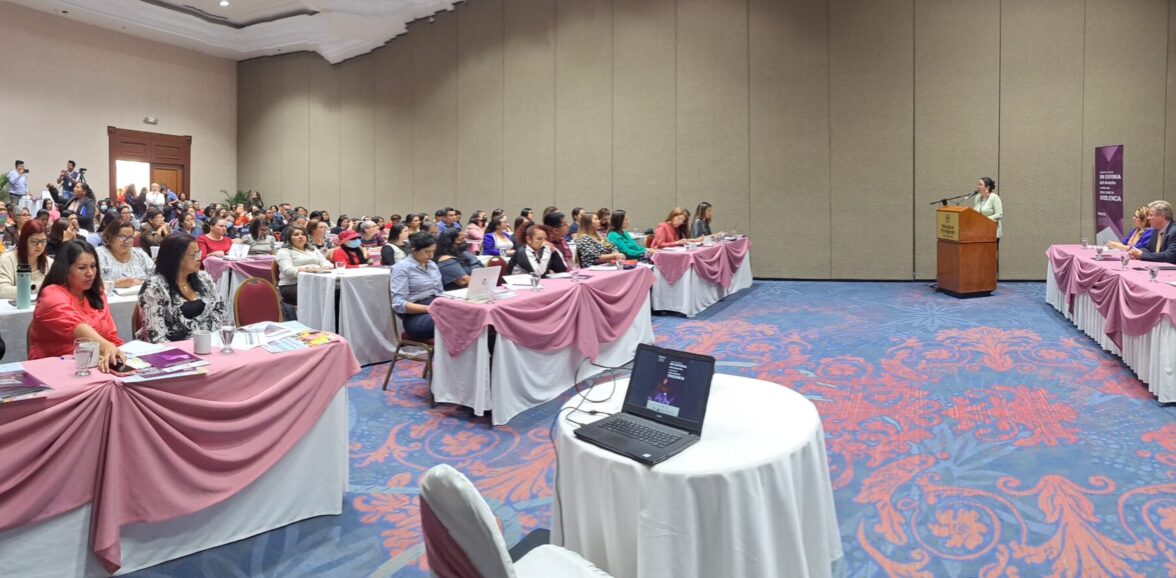 Comunicado de Prensa El Salvador sede del Seminario regional: en defensa del derecho a vivir una vida libre de violencia