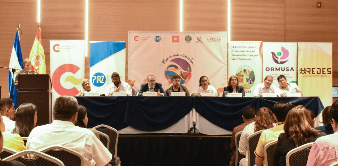 Lanzamiento del convenio Manos que Alimentan para fortalecer al sector pesca y agricultura en El Salvador