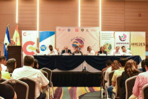 Lee más sobre el artículo Lanzamiento del convenio Manos que Alimentan para fortalecer al sector pesca y agricultura en El Salvador