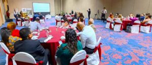 Lee más sobre el artículo ORMUSA y PGR desarrollaron conversatorio  Conciliación de la vida laboral con la vida familiar para las mujeres