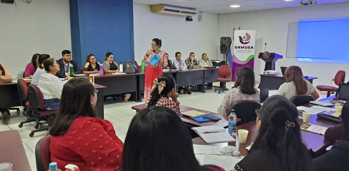 Concluye módulo sobre abordaje interdisciplinario del conflicto familiar realizado por ORMUSA y CNJ