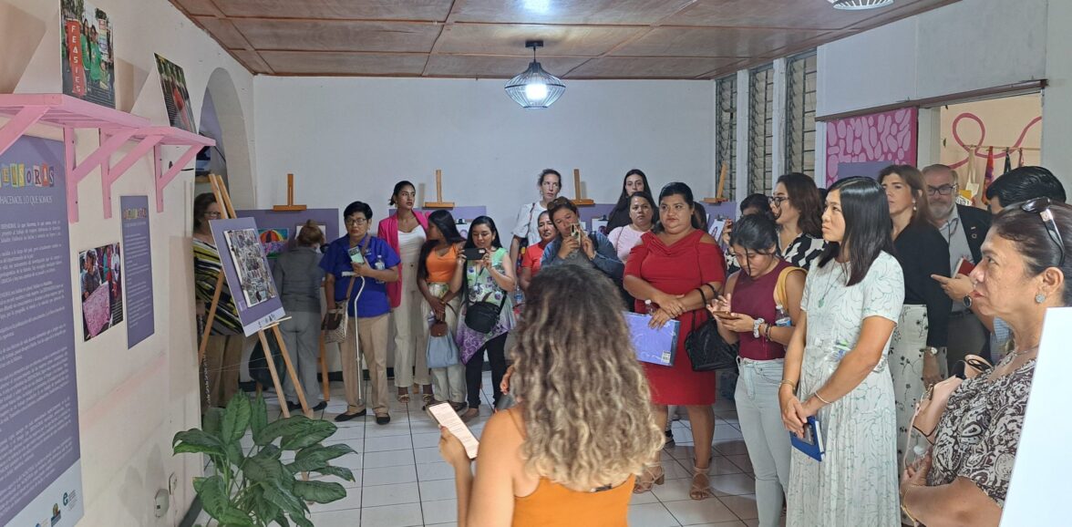 ORMUSA realizó la exposición Relatos de vida de diversas luchas y causas de mujeres defensoras de derechos en El Salvador