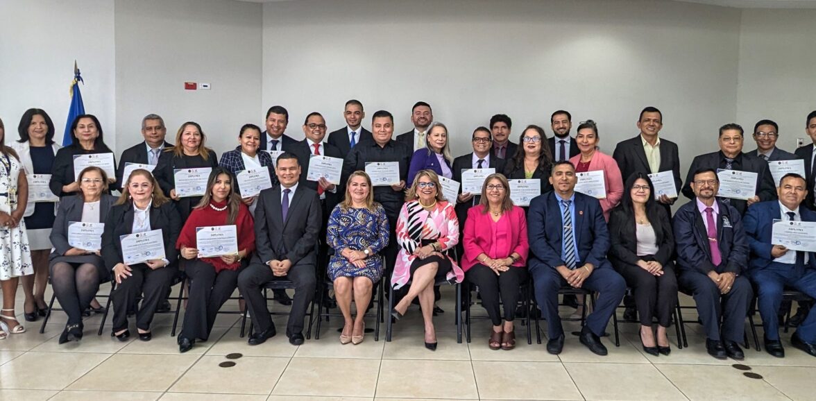 Clausura diplomado Fortalecimiento de capacidades a personas operadoras de justicia por el derecho a una vida libre de violencia para las mujeres